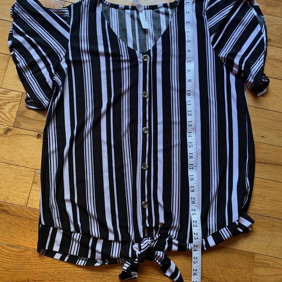 French Twist Black & White Striped Button Front Tie Blouse (M) - Picture 6 of 8